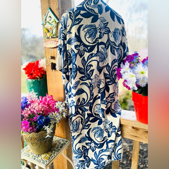 H&M Blue & White Print Loose Wide Sleeve Split Neck Loose Fit Tunic Dress XL - Picture 5 of 9